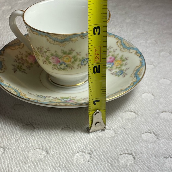 GOLD CHINA Tea Cup and Saucer Set made in occupied China - Picture 10 of 13